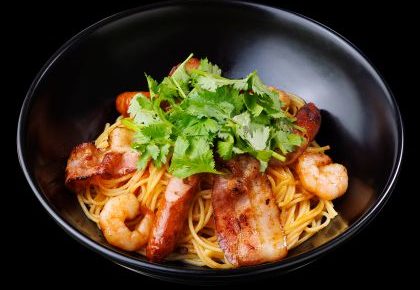  愛媛甘とろソーセージと海老のトマトすぱ